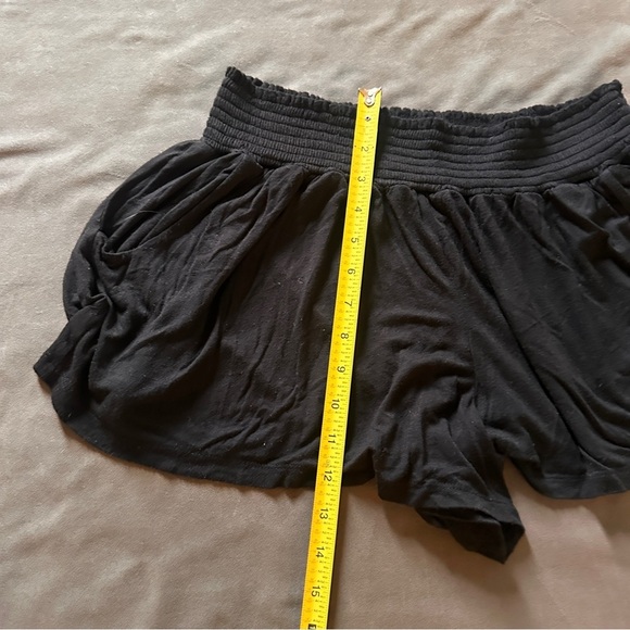 Mossimo Black Flowy Shorts Smocked Waist Soft Stretchy Lounge Boho Size XL Fun - Picture 7 of 9